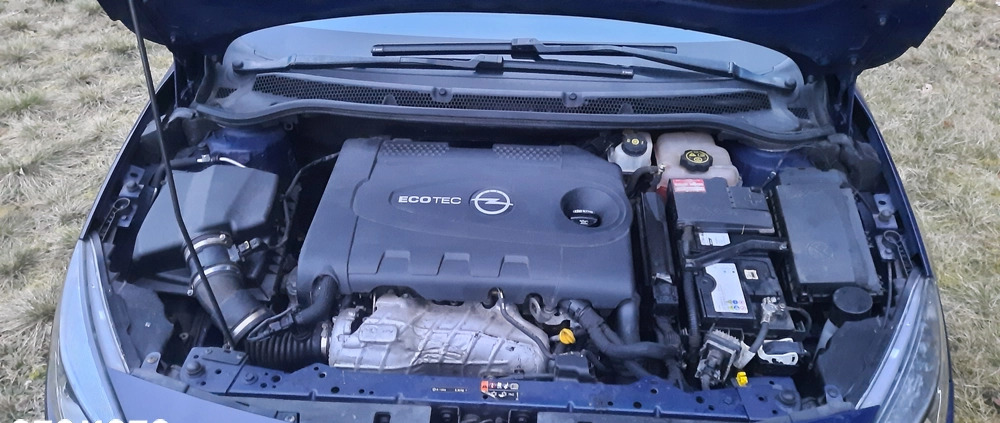 Opel Astra cena 21900 przebieg: 261000, rok produkcji 2014 z Czersk małe 79